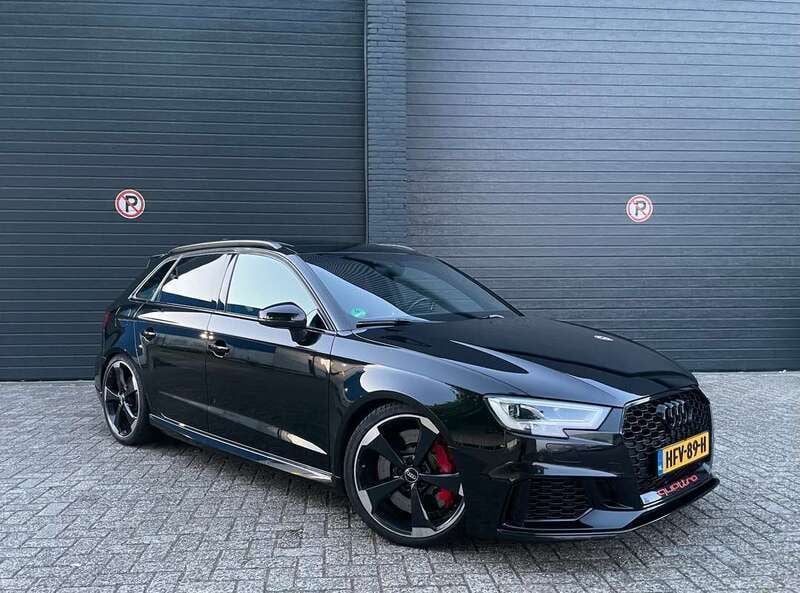 Zwart Gebruikt 2019 Audi RS3 Hatchback | € 45.950 (Super prijs) - Afbeelding 1/4
