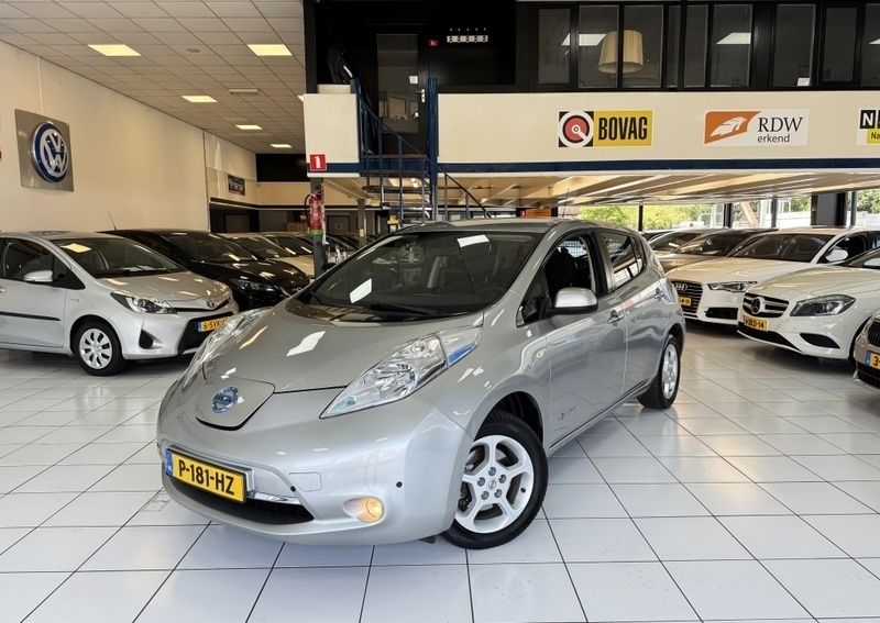 Grijs Gebruikt 2017 Nissan Leaf Hatchback | € 7.650 (Super prijs) - Afbeelding 1/4