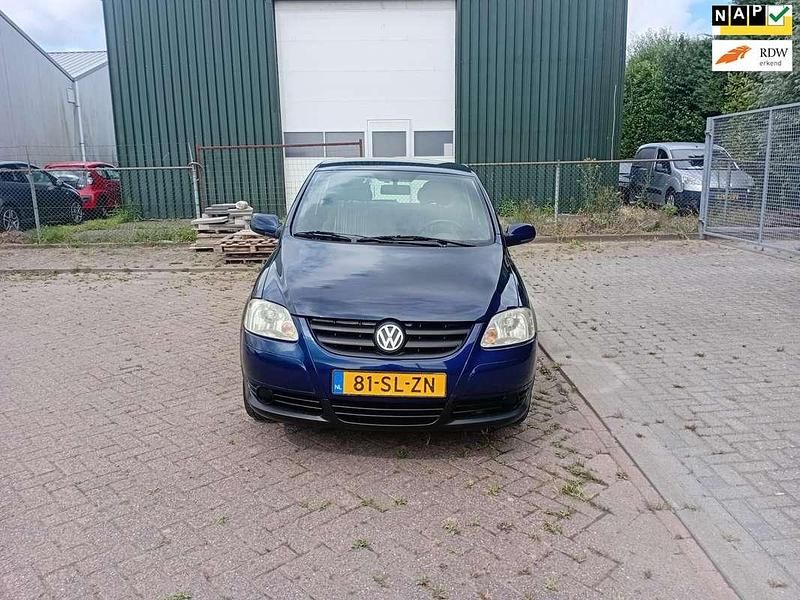 Blauw Gebruikt 2006 VW Fox Trendline Hatchback | € 1.050 (Goede deal) - Afbeelding 1/4
