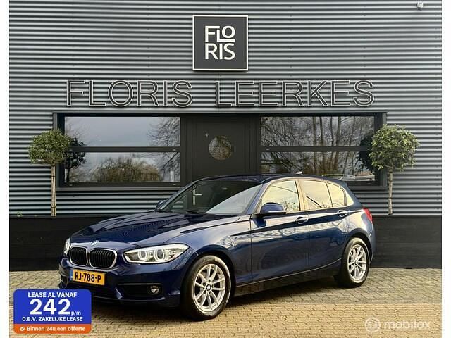 Blauw Gebruikt 2017 BMW 118 Executive Hatchback | € 14.950 (Goede deal) - Afbeelding 1/4