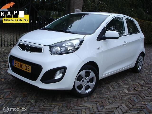 Wit Occasion 2013 Kia Picanto Comfort Hatchback | € 4.498 (Eerlijke prijs) - Afbeelding 1/4