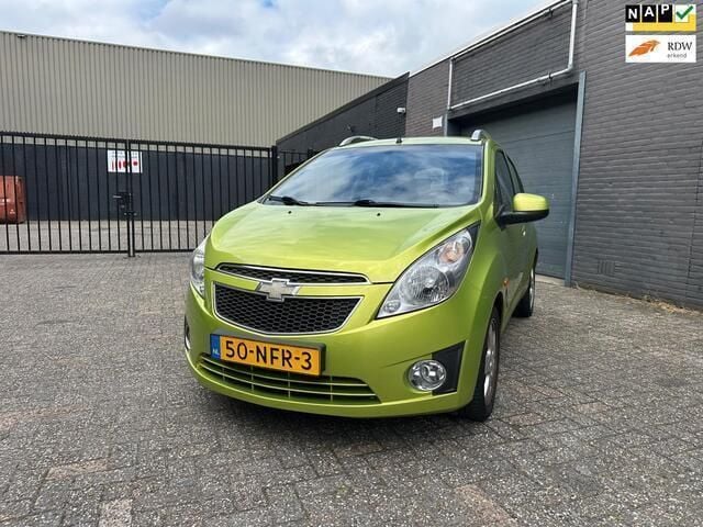 Groen Gebruikt 2010 Chevrolet Spark LT Hatchback | € 3.950 (Eerlijke prijs) - Afbeelding 1/4