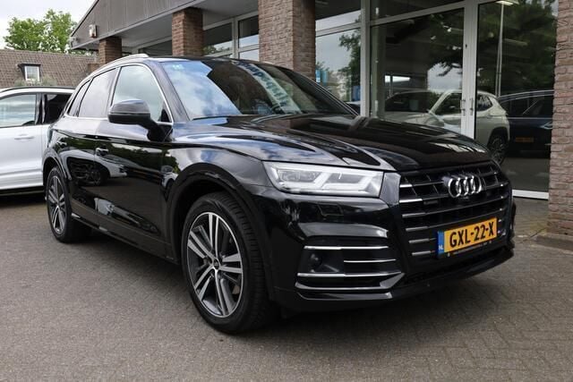 Occasion Audi Q5 Comfort 300 PK (220 kW) 2021 Zwart SUV