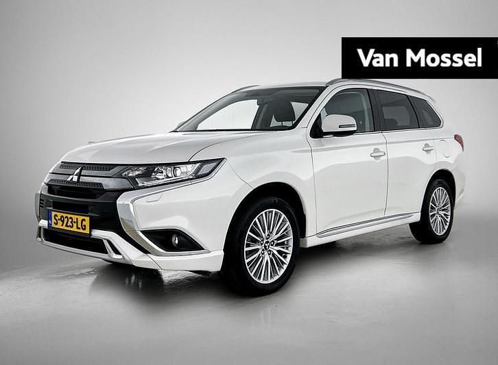 Occasion Mitsubishi Outlander Intense 135 PK (99 kW) 2020 Wit SUV
