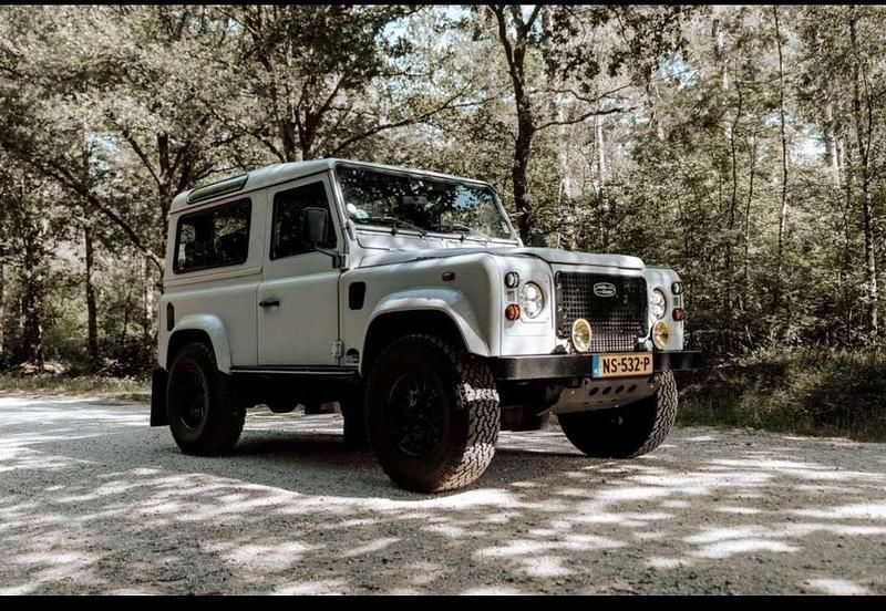 Grijs Gebruikt 1997 Land Rover Defender SUV | € 59.950 - Afbeelding 1/4