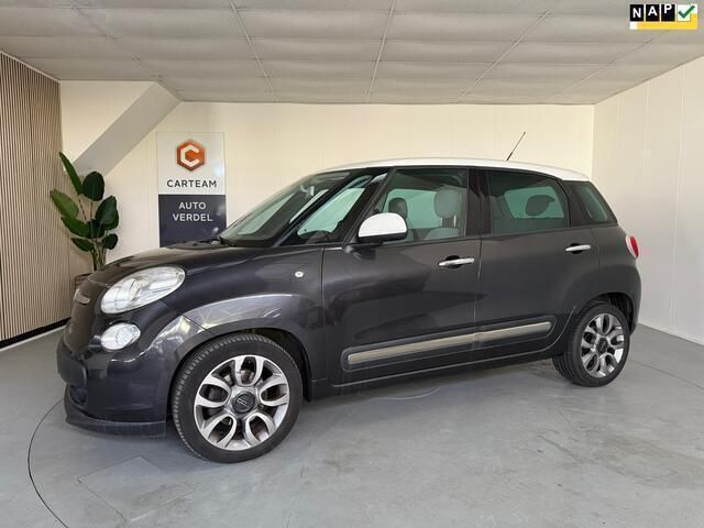 Zwart, metallic lak Gebruikt 2015 Fiat 500L Easy MPV | € 6.650 (Eerlijke prijs) - Afbeelding 1/4