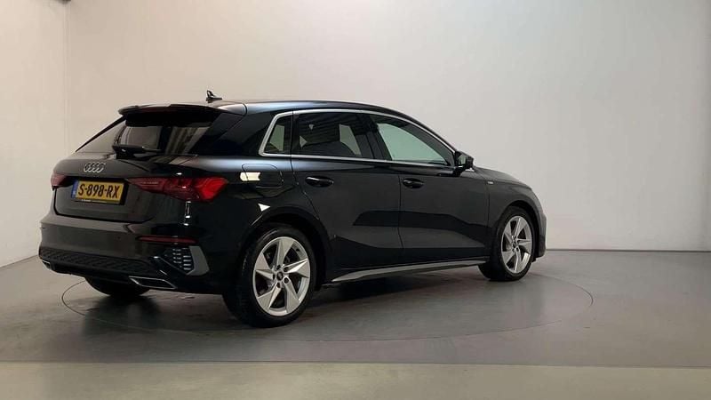 Occasion Audi A3 Sportback e-tron Basis 110 PK (80 kW) 2023 Zwart Hatchback