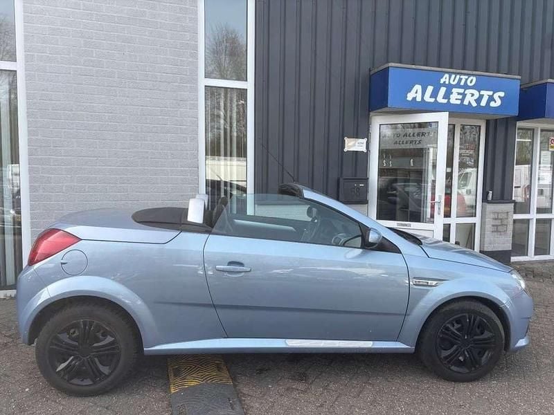 Occasion Opel Tigra Cosmo 125 PK (91 kW) 2005 Blauw (metallic) Cabriolet