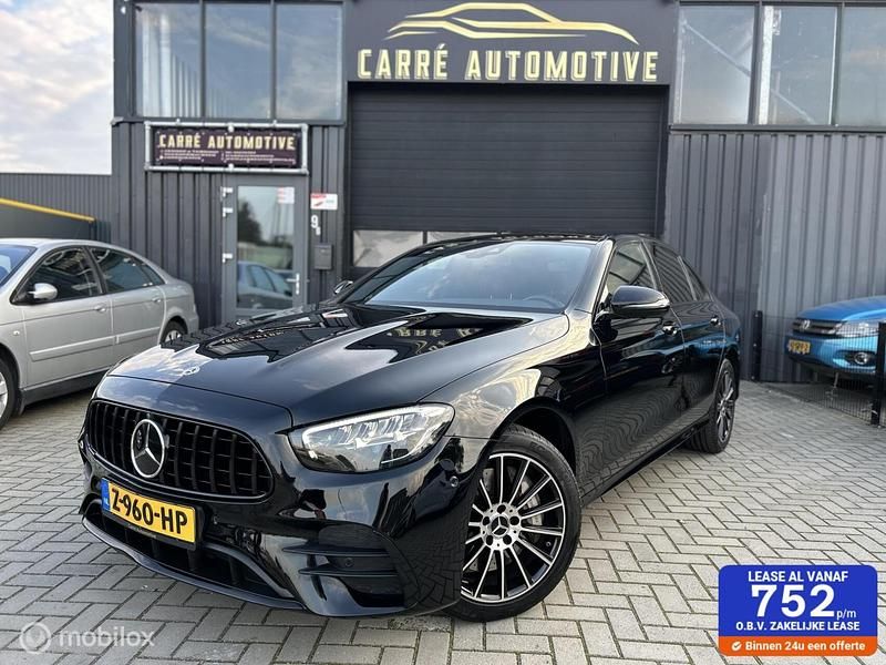 Grijs Gebruikt 2021 Mercedes E300 AMG line Sedan | € 46.950 (Eerlijke prijs) - Afbeelding 1/4