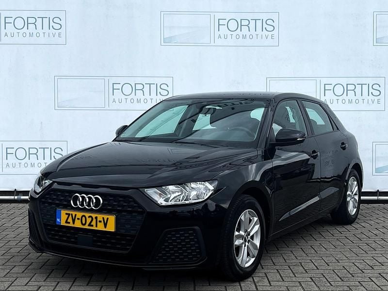 Zwart Gebruikt 2019 Audi A1 Sportback Proline Hatchback | € 17.900 - Afbeelding 1/4