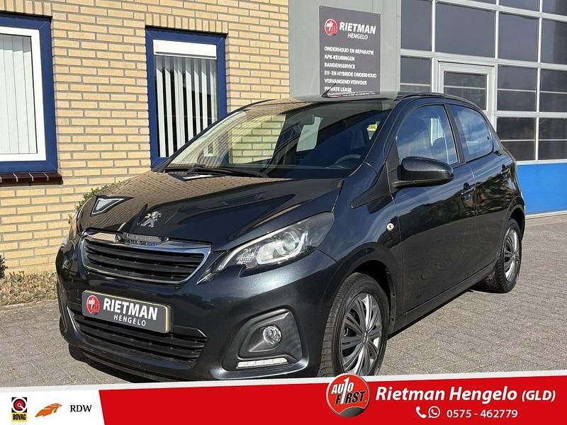 Grijs Gebruikt 2016 Peugeot 108 Active Hatchback | € 7.500 (Eerlijke prijs) - Afbeelding 1/4