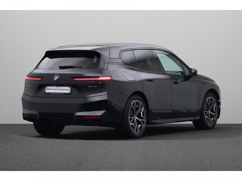Grijs Gebruikt 2021 BMW iX Comfort Edition SUV | € 48.880 (Eerlijke prijs) - Afbeelding 1/2