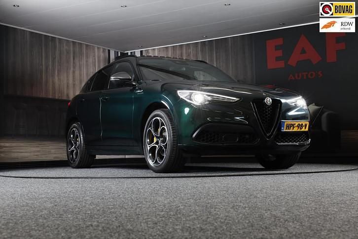Groen Gebruikt 2022 Alfa Romeo Stelvio SUV | € 54.850 (Iets duurder) - Afbeelding 1/3