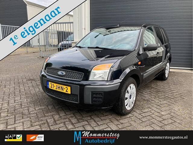 Zwart Gebruikt 2009 Ford Fusion MPV | € 3.490 (Eerlijke prijs) - Afbeelding 1/4
