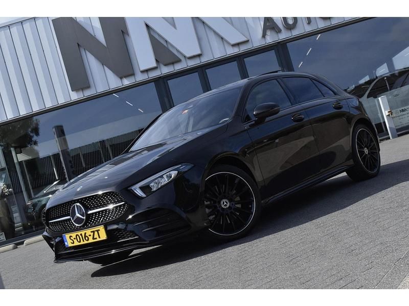 Occasion Mercedes A250 AMG line 218 PK (160 kW) 2021 Zwart Hatchback