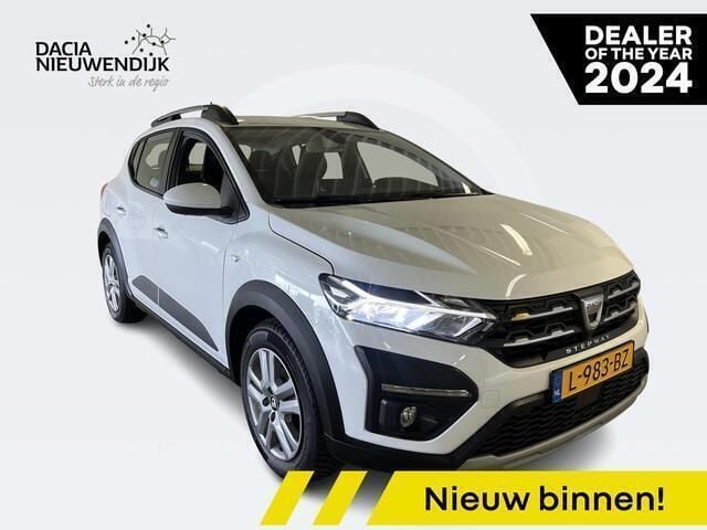 Wit Gebruikt 2021 Dacia Sandero Comfort Hatchback | € 15.895 (Eerlijke prijs) - Afbeelding 1/4