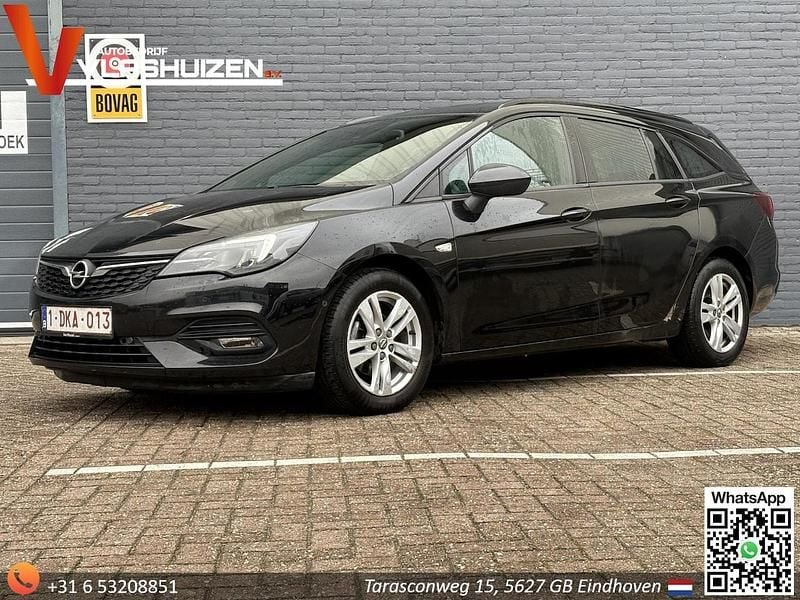Zwart Gebruikt 2020 Opel Astra Stationwagen | € 5.800 (Super prijs) - Afbeelding 1/4