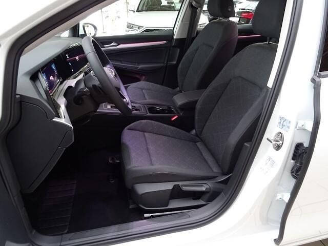 Occasion VW Golf VIII Life 150 PK (110 kW) 2024 Wit Hatchback