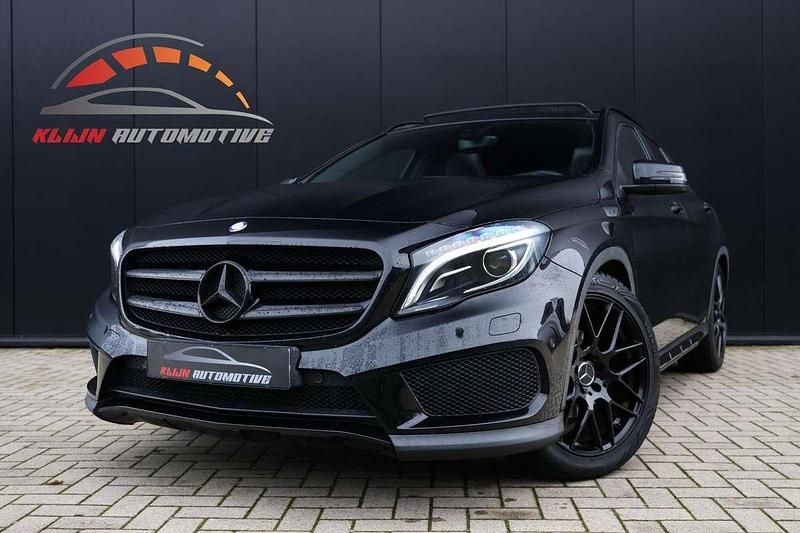 Zwart Gebruikt 2014 Mercedes GLA200 Ambition SUV | € 17.850 (Eerlijke prijs) - Afbeelding 1/4