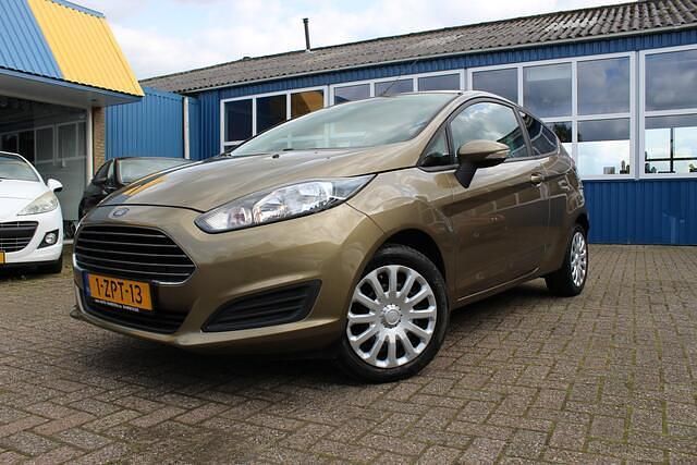 Occasion Ford Fiesta Style 67 PK (49 kW) 2015 Bruin Hatchback