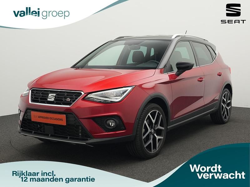 Rood Gebruikt 2019 Seat Arona Beats SUV | € 20.900 (Iets duurder) - Afbeelding 1/4