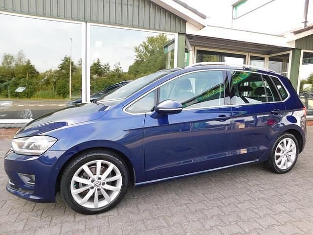 Blauw Gebruikt 2017 VW Golf Sportsvan MPV | € 14.950 (Eerlijke prijs) - Afbeelding 1/4