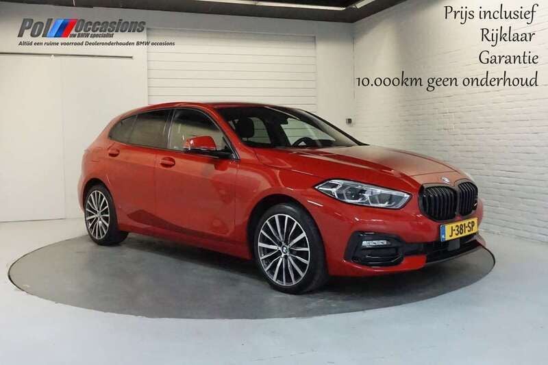 Rood Gebruikt 2020 BMW 118 Sport Line Hatchback | € 24.200 (Eerlijke prijs) - Afbeelding 1/4