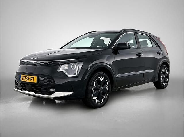 Zwart (metallic) Gebruikt 2024 Kia e-Niro SUV | € 29.945 (Super prijs) - Afbeelding 1/4