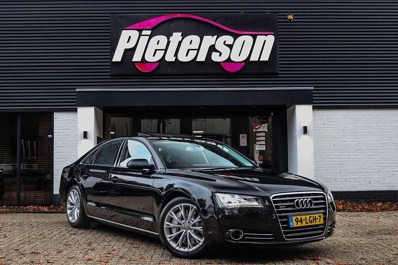 Zwart Gebruikt 2010 Audi A8 Proline Sedan | € 19.950 - Afbeelding 1/4