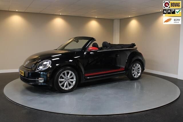 Zwart Gebruikt 2015 VW Beetle Design Cabriolet | € 14.940 (Eerlijke prijs) - Afbeelding 1/4