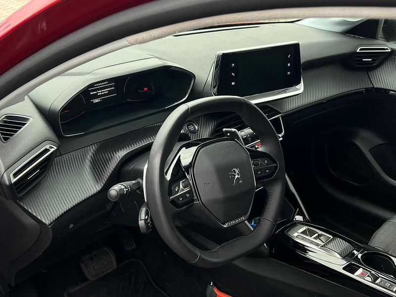 Occasion Peugeot 208 Allure 2023 Rood Hatchback