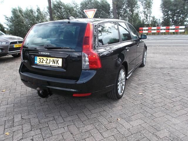 Occasion Volvo V50 Momentum 127 PK (93 kW) 2008 Zwart Stationwagen