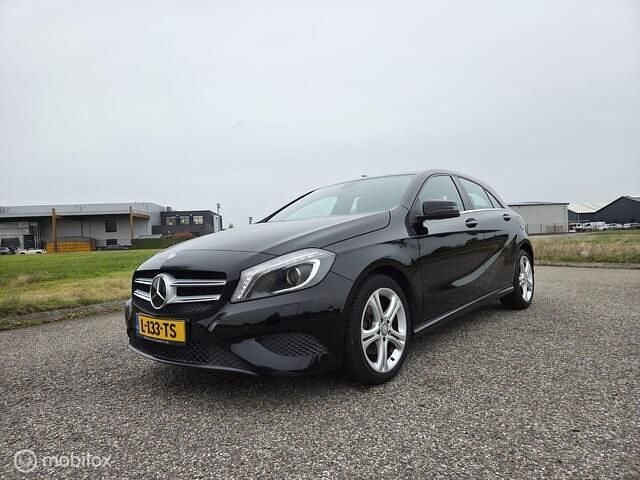 Zwart Gebruikt 2014 Mercedes A200 Prestige Hatchback | € 9.950 (Goede deal) - Afbeelding 1/3