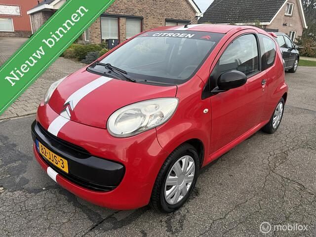 Rood Occasion 2006 Citroën C1 Hatchback | € 1.450 (Eerlijke prijs) - Afbeelding 1/4