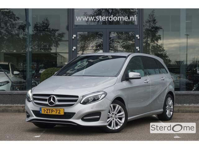 Polar zilver Gebruikt 2015 Mercedes B180 Style MPV | € 18.545 (Duur) - Afbeelding 1/4