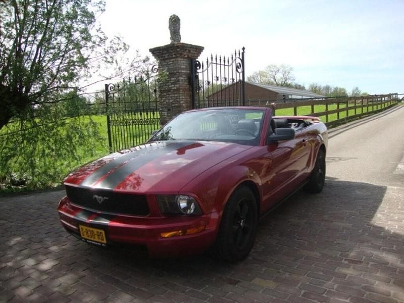 Rood Gebruikt 2006 Ford Mustang Cabriolet | € 12.950 (Super prijs) - Afbeelding 1/4