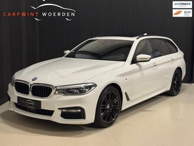Wit Gebruikt 2018 BMW 530 M Sport Stationwagen | € 24.990 (Goede deal) - Afbeelding 1/4