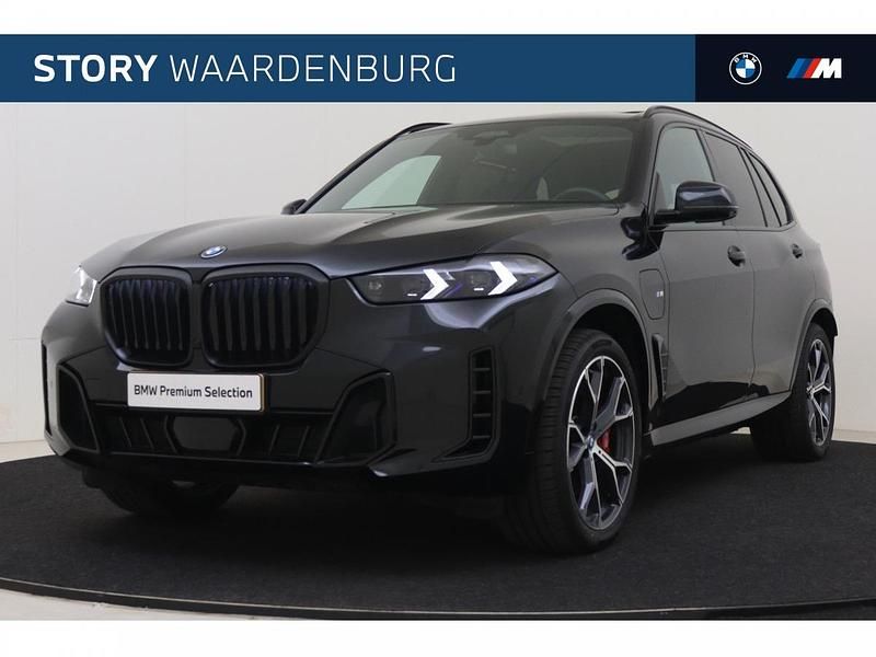 Saphirschwarz (donker zwart metallic) Gebruikt 2024 BMW X5 Comfort Edition SUV | € 97.850 (Eerlijke prijs) - Afbeelding 1/4