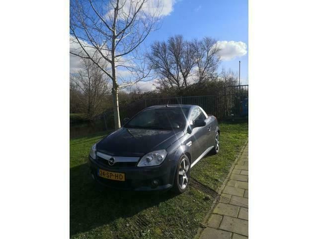 Occasion Opel Tigra 90 PK (66 kW) 2006 Grijs Cabriolet