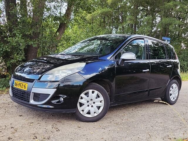 Zwart Gebruikt 2011 Renault Scénic III MPV | € 1.999 (Super prijs) - Afbeelding 1/4