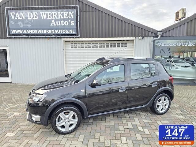 Zwart Gebruikt 2016 Dacia Sandero Lauréate Hatchback | € 8.950 (Eerlijke prijs) - Afbeelding 1/4