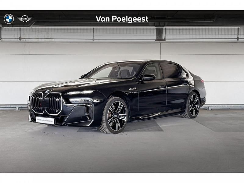Saphirschwarz metallic (zwart metallic) Gebruikt 2024 BMW i7 Executive Sedan | € 119.900 (Eerlijke prijs) - Afbeelding 1/4