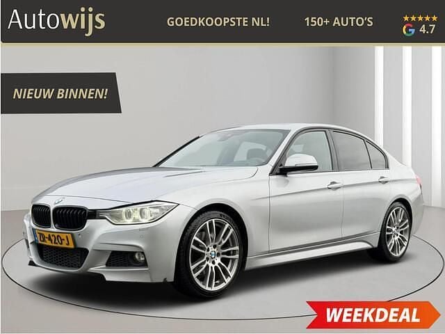 Grijs Gebruikt 2012 BMW 328 Executive Sedan | € 12.895 (Eerlijke prijs) - Afbeelding 1/4