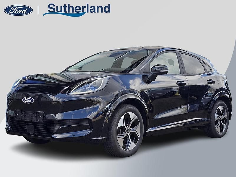 Zwart Nieuw 2025 Ford Puma Gen-E SUV | € 32.320 - Afbeelding 1/4