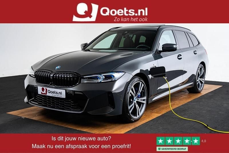 Grijs Gebruikt 2024 BMW 330e Comfort Edition Stationwagen | € 51.950 (Eerlijke prijs) - Afbeelding 1/4