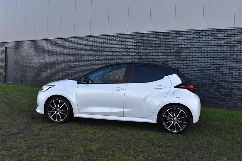 Occasion Toyota Yaris Hybrid Sport 2023 Wit Hatchback