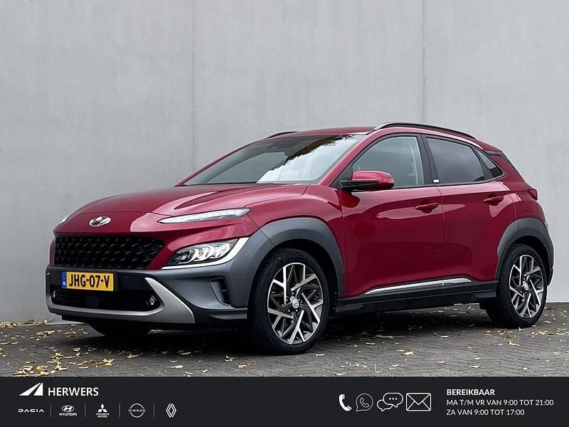Rood Gebruikt 2021 Hyundai Kona Premium SUV | € 23.885 (Eerlijke prijs) - Afbeelding 1/4
