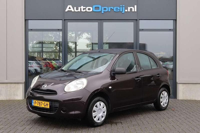 Paars Gebruikt 2013 Nissan Micra Pack Hatchback | € 5.245 (Eerlijke prijs) - Afbeelding 1/4