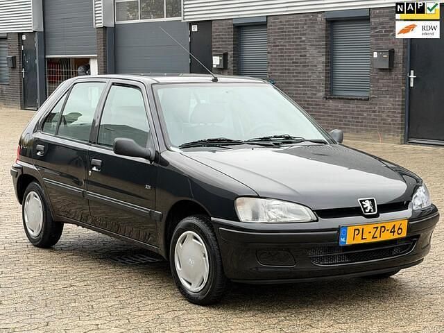 Zwart Gebruikt 1996 Peugeot 106 Hatchback | € 1.499 (Duur) - Afbeelding 1/4