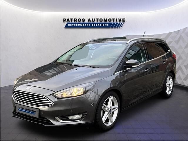 Grijs Gebruikt 2018 Ford Focus Titanium Hatchback | € 8.950 (Goede deal) - Afbeelding 1/4